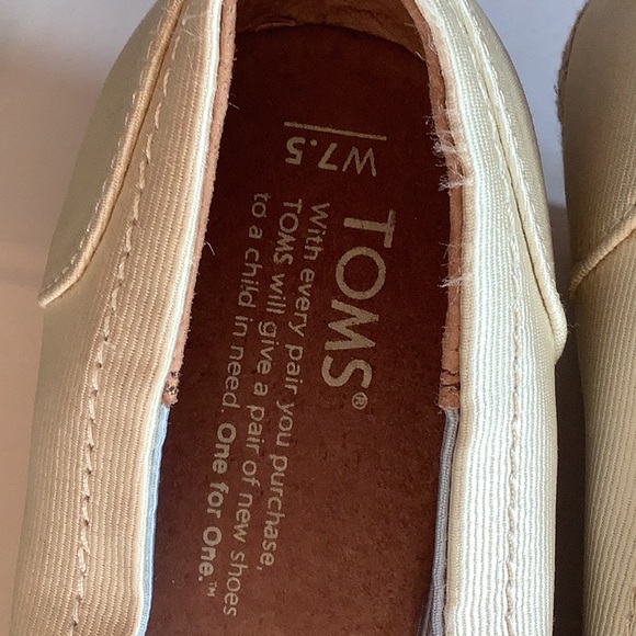 TOM’S Women’s Wedding Wedges Satin/Cream Peep Toe - Picture 7 of 9